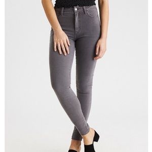 *EUC* American Eagle Super Hi-Rise Jegging in Grey